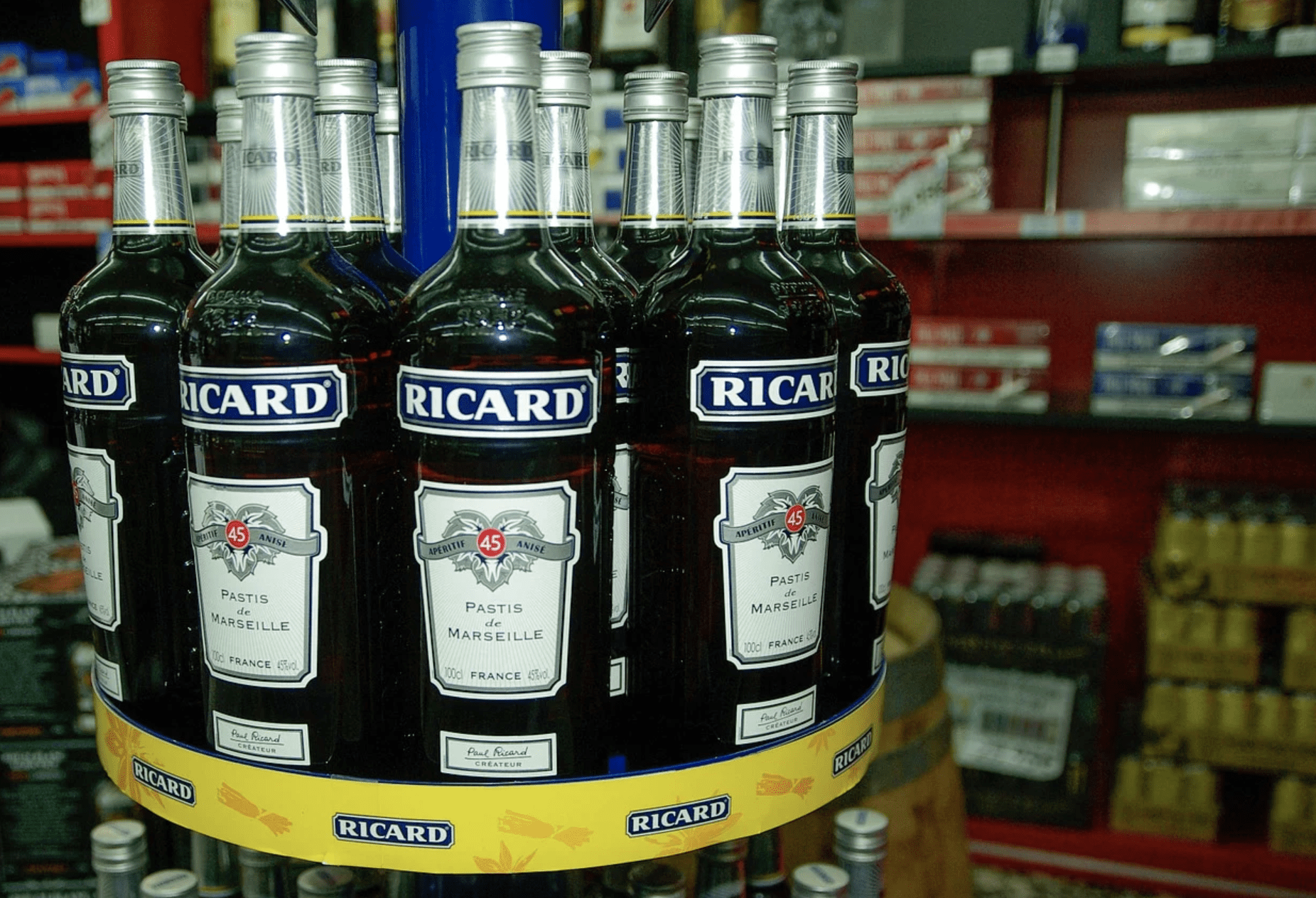 70 000 litres d’alcool envoyés par Ricard pour le gel hydroalcoolique