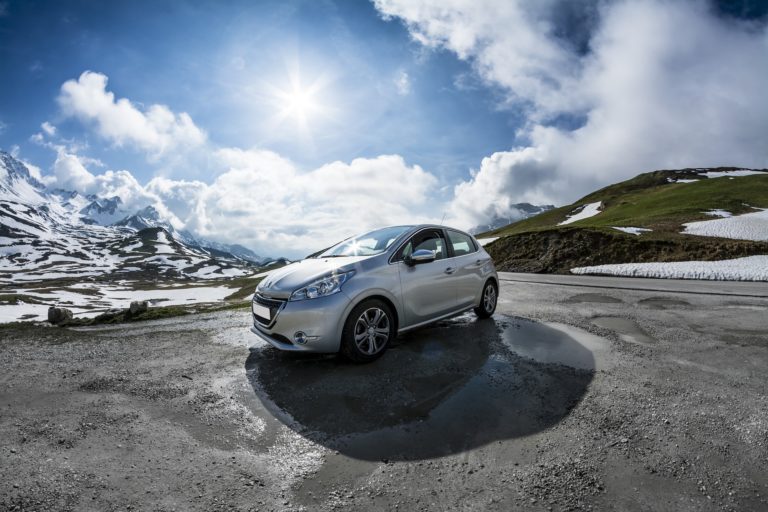 peugeot-208-2020