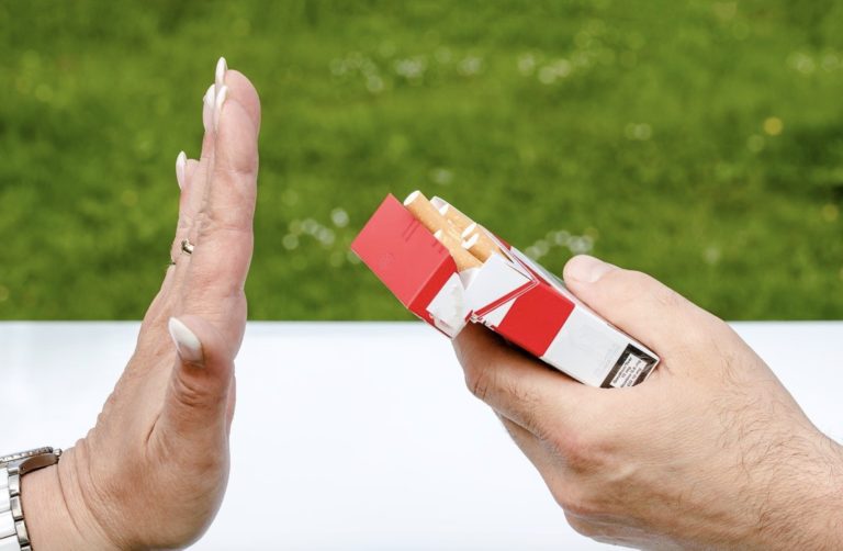 Laser anti tabac