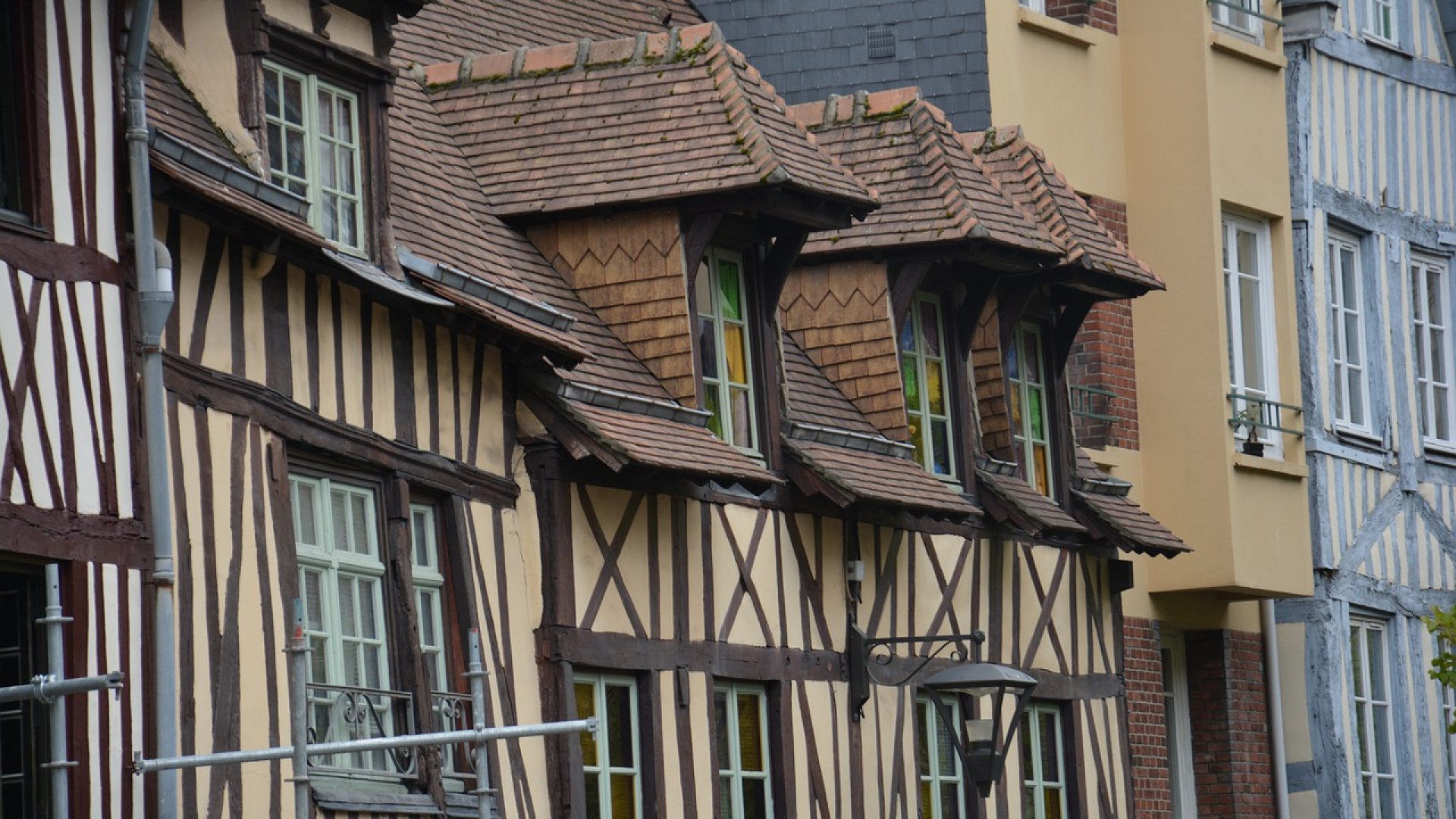 Pourquoi se faire conseiller par une agence immobilière pour acheter à Rouen ?