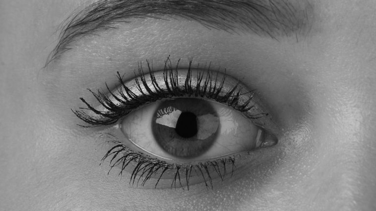 Faites appel à des experts pour l’épilation de vos sourcils 