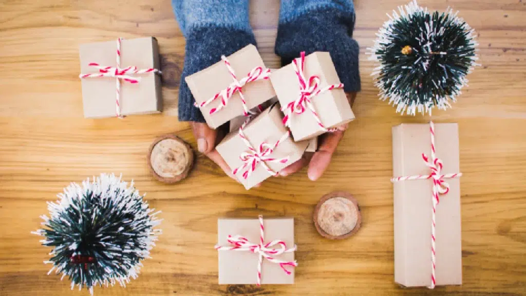 des-cadeaux-de-Noel-personnalises-et-pour-toute-la-famille-1024x576 Quel cadeau offrir à Noël cette année ?