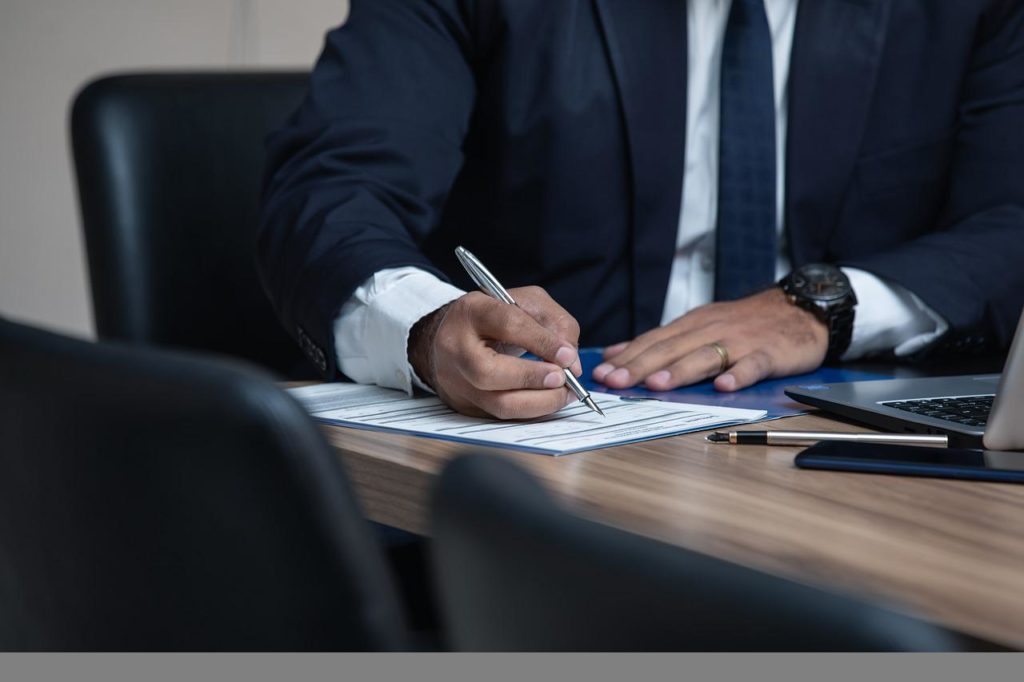 Comment bien choisir un avocat ?