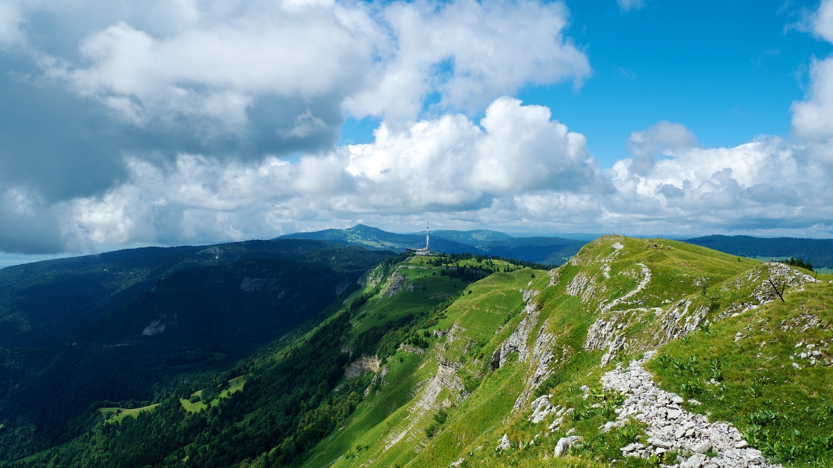Un sommet jurassien méconnu pour un panorama inoubliable