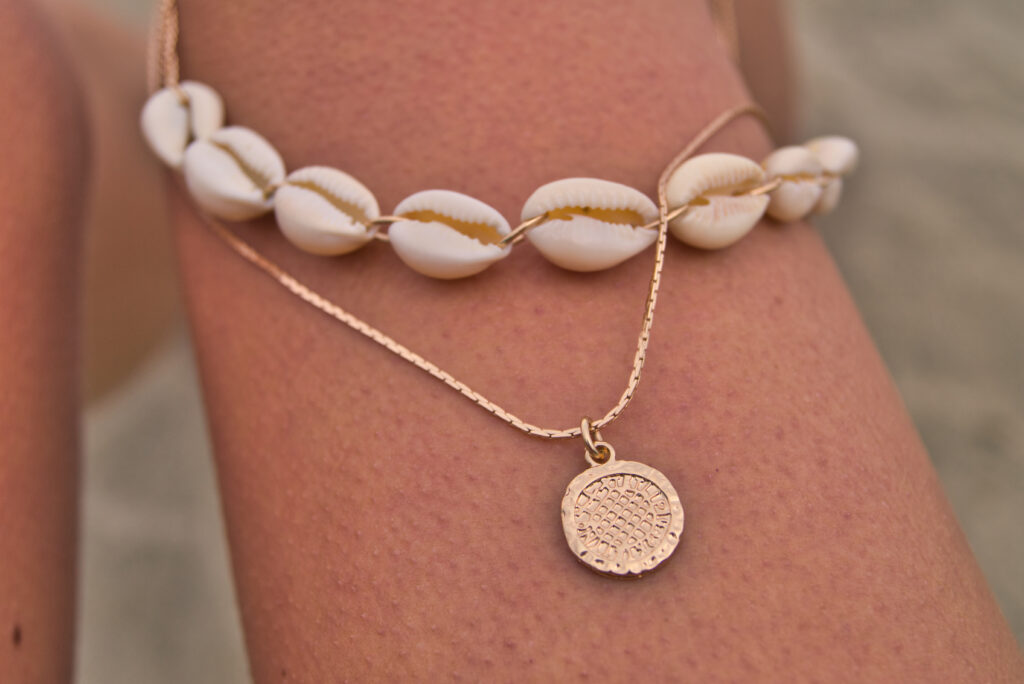 Comment un bijou devient une ancre dans le temps ?