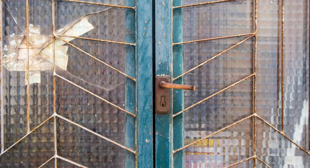 Illustration, serrure pour porte en verre